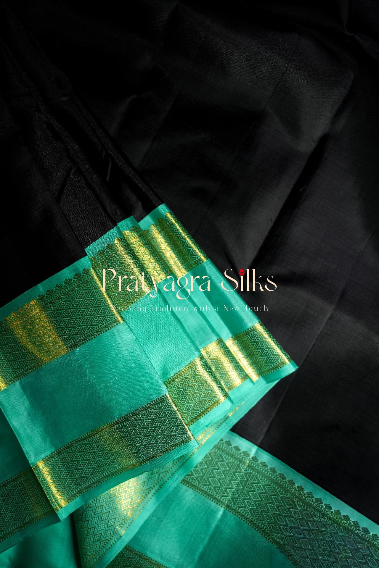 The Emerald Ebony silk - Image 2